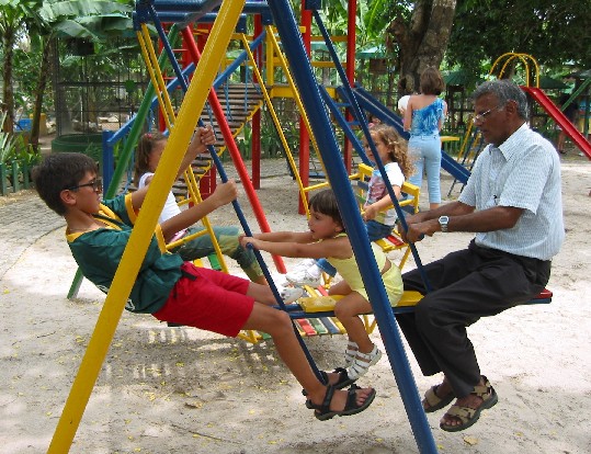 2002_12_29 036 Small.jpg, 1/17/2003, 106 kB