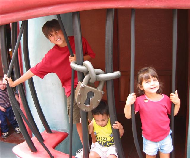 2003_10_1 109 Small.jpg, 10/28/2003, 49 kB