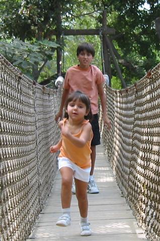 2003_10_3 127 Small.jpg, 10/28/2003, 42 kB