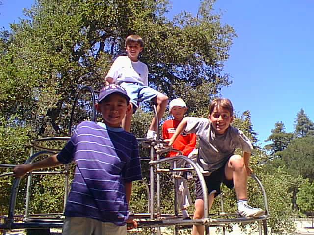 2002_07_06_BoysOnStructure.jpg, 7/7/2002, 78 kB